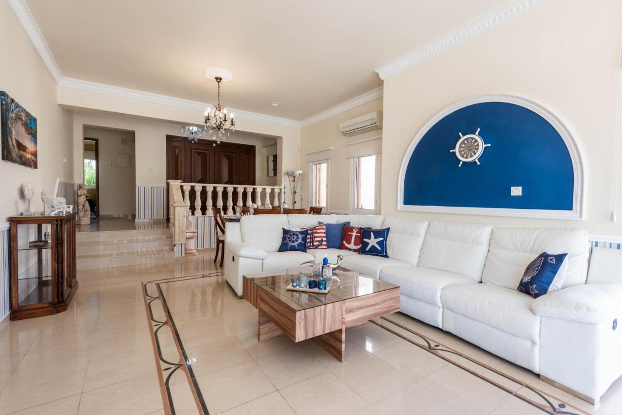 Tequila Sunrise By Ezoria Villas Coral Bay Exterior foto