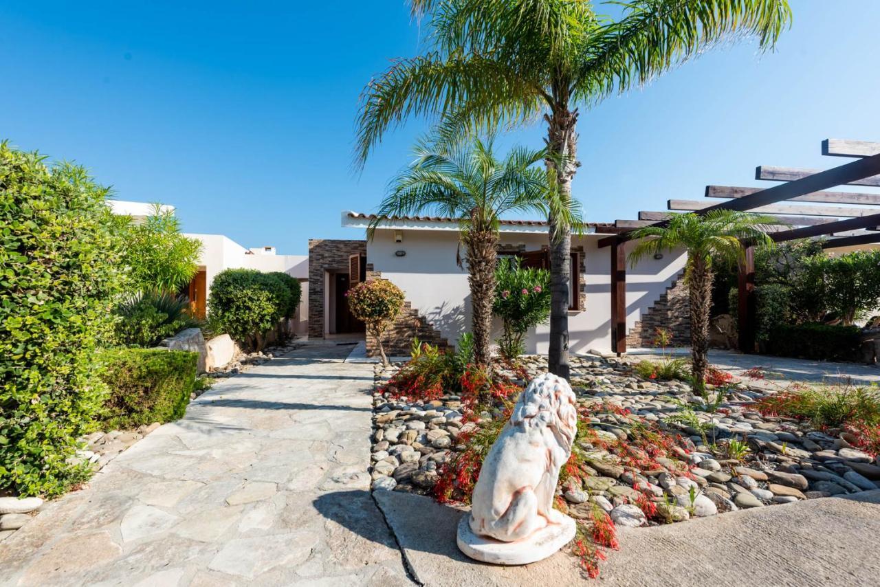 Tequila Sunrise By Ezoria Villas Coral Bay Exterior foto