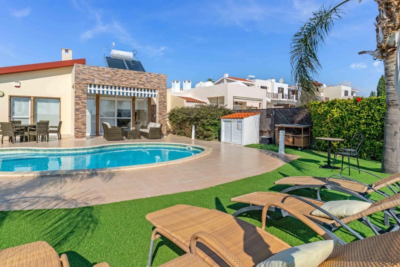 Tequila Sunrise By Ezoria Villas Coral Bay Exterior foto
